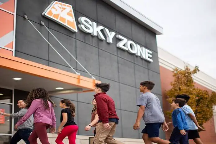 Outer look of Sky Zone Trampoline Park in Fort Myers